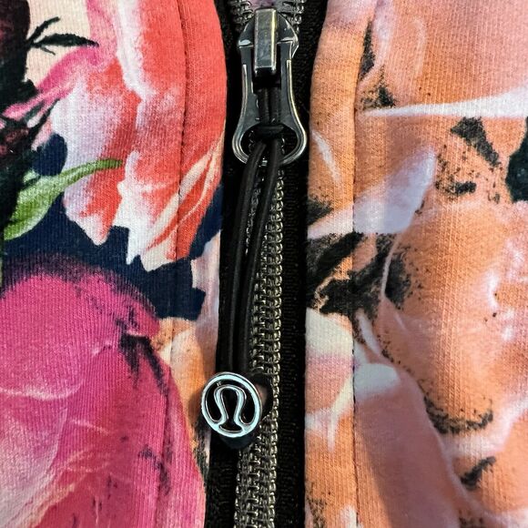 Lululemon Secret Garden Pink Floral Find Your Om Hoodie Jacket Size 8 RARE - Picture 12 of 13